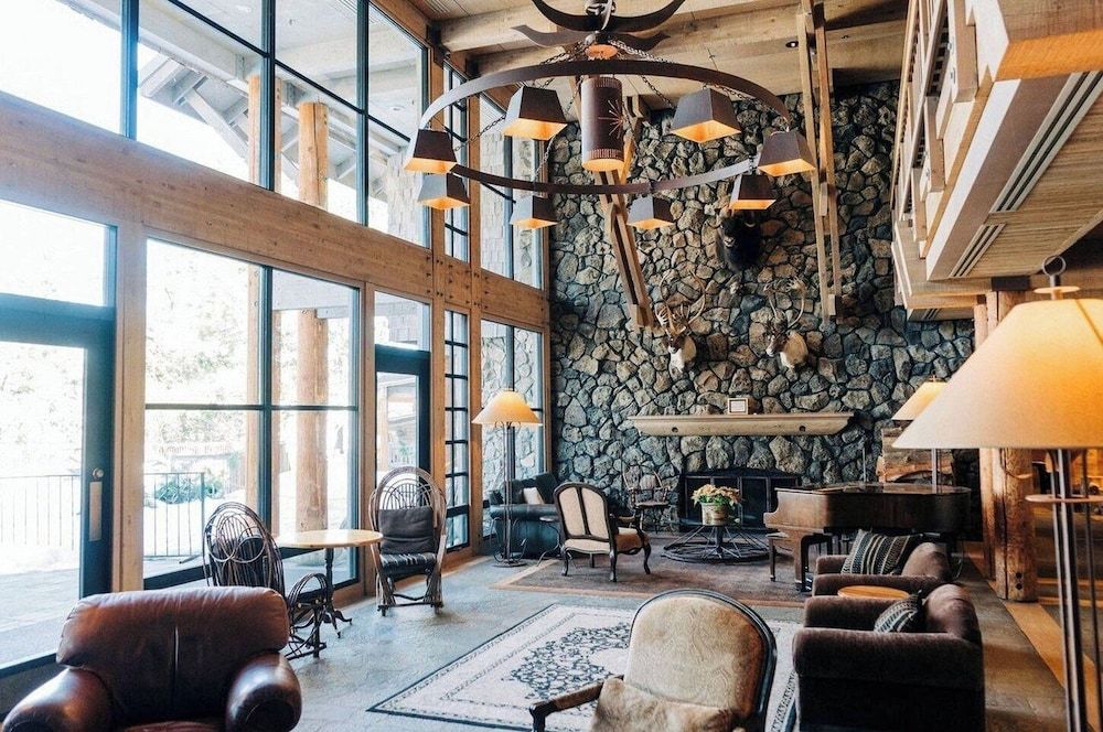 Sun Mountain Lodge 2