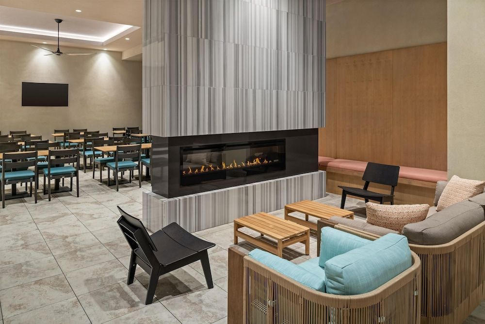 Hyatt House at Anaheim Resort/Convention Center 1