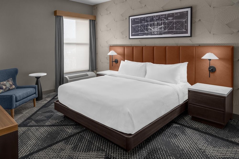 DoubleTree by Hilton Dayton Fairborn 1