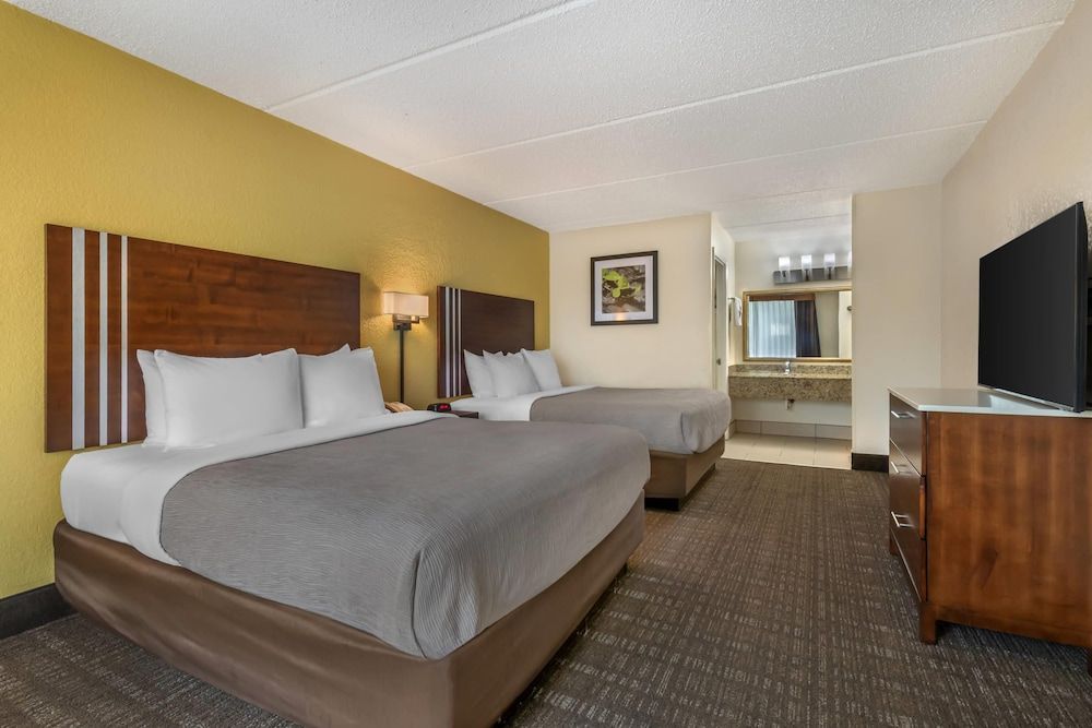 Quality Inn and Suites Palatka Riverfront 1