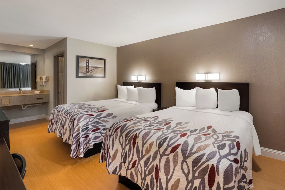 Red Roof Inn Stockton 1