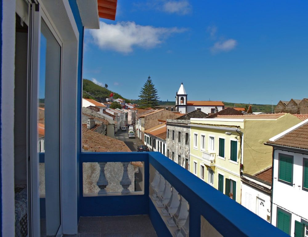 Porto Pim Guest House 1
