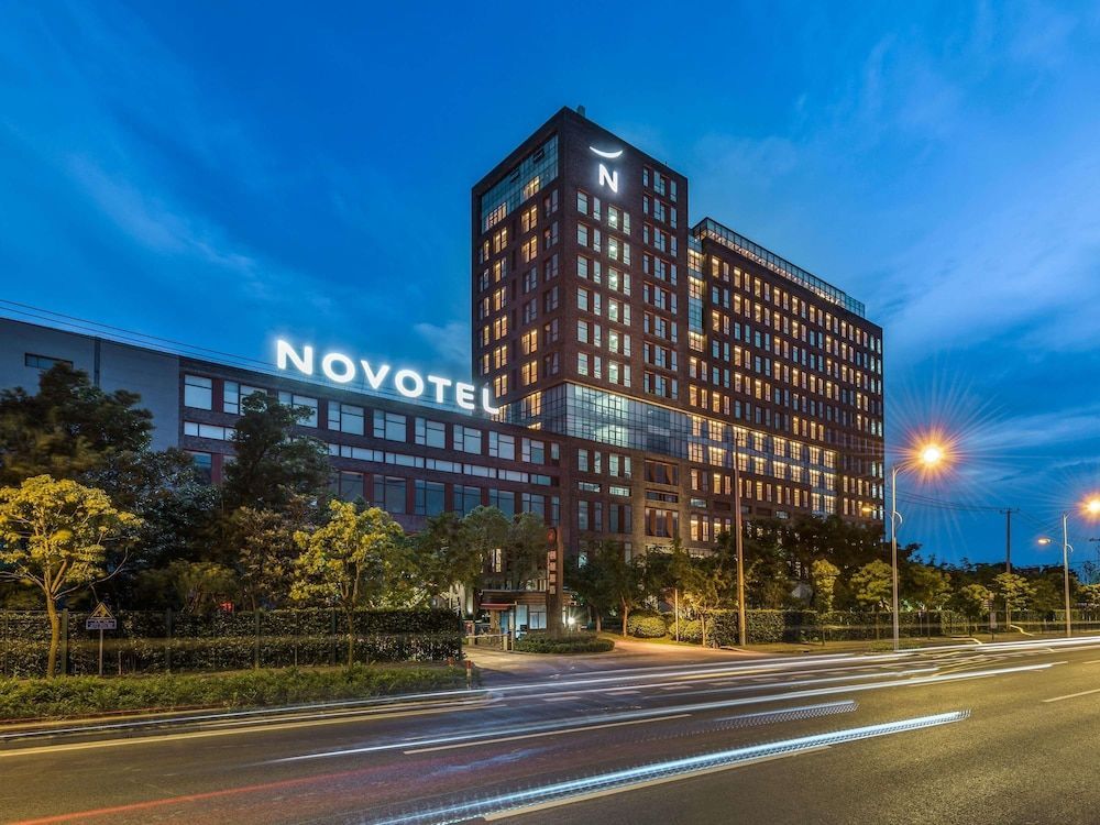 Novotel Shanghai Clover 1