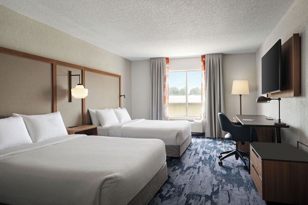 Fairfield Inn and Suites South Hill I-85 1