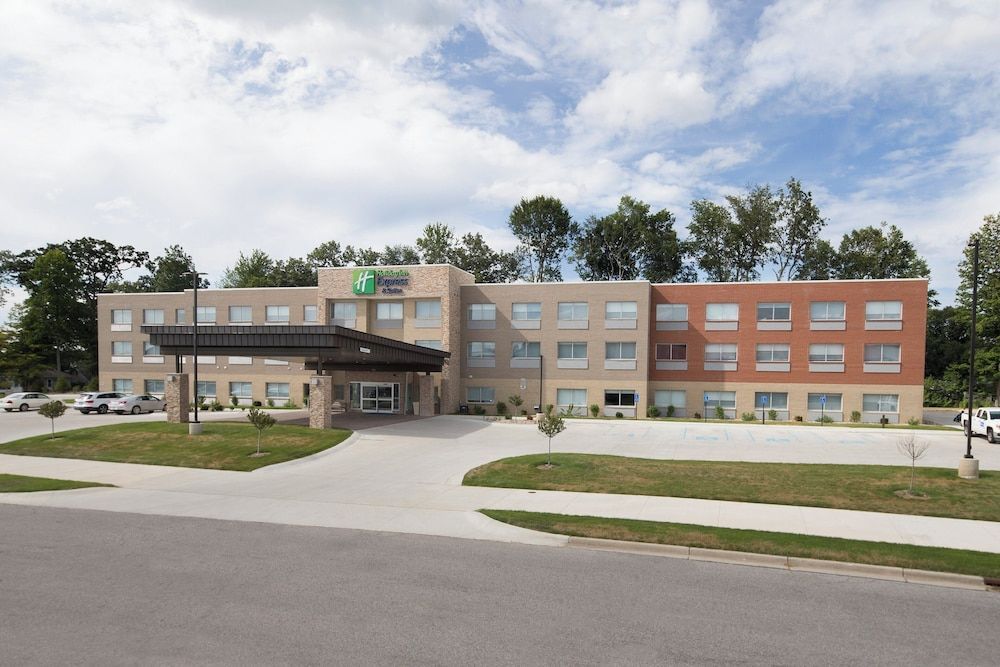 Holiday Inn Express & Suites LA PORTE by IHG 1
