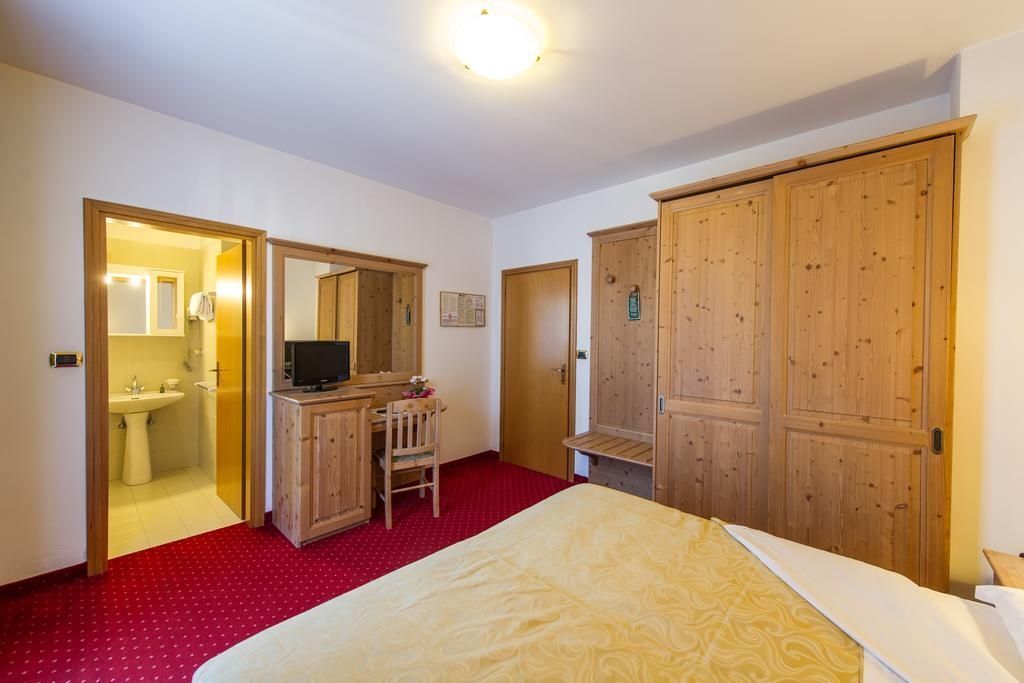 Hotel Lucia 2