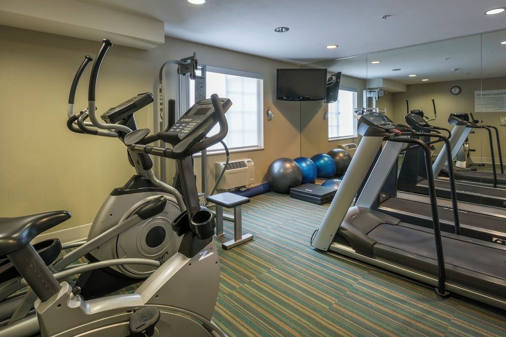 Holiday Inn Express & Suites LIVERMORE by IHG 1