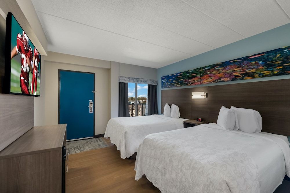 Red Roof Inn PLUS+ & Suites Virginia Beach – Seaside 1