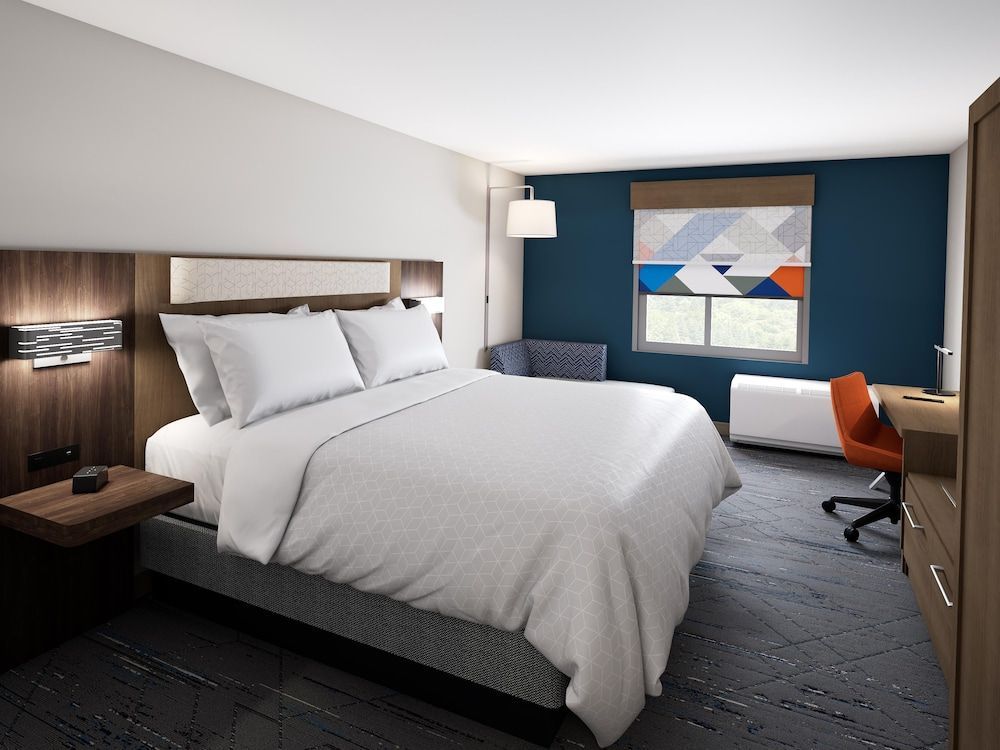 Holiday Inn Express & Suites Denison West by IHG 2