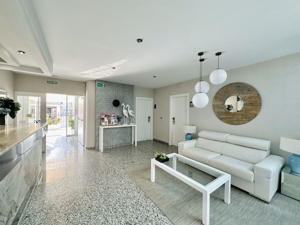 Hotel Apartamentos Marina Luz 2