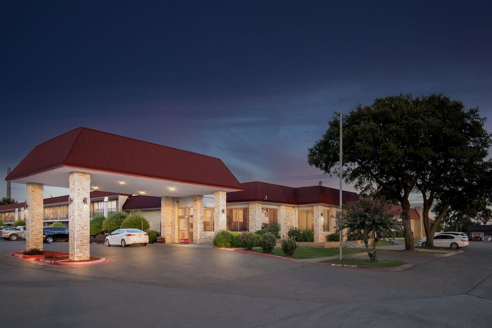 Red Roof Inn & Conference Center McKinney 1