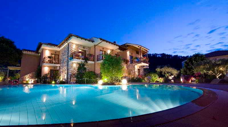 Nikoleta Hotel and Villas 2