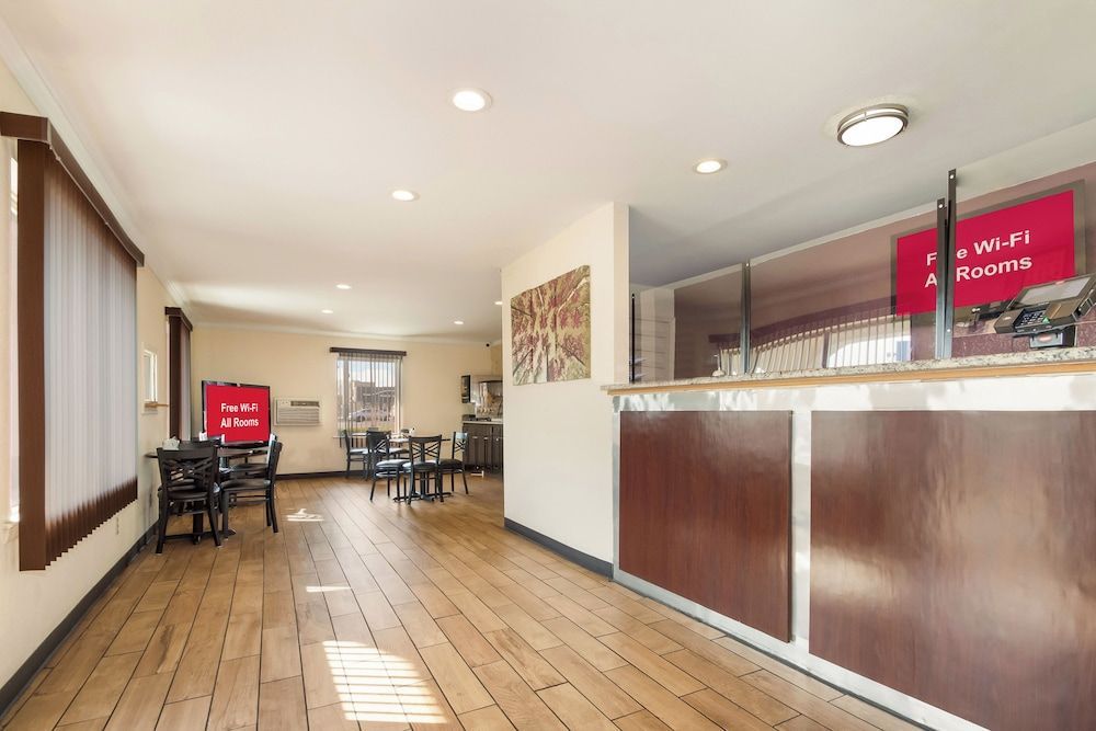 Red Roof Inn Santee 2
