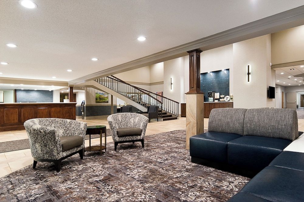 Best Western Plus Ramkota Hotel 2