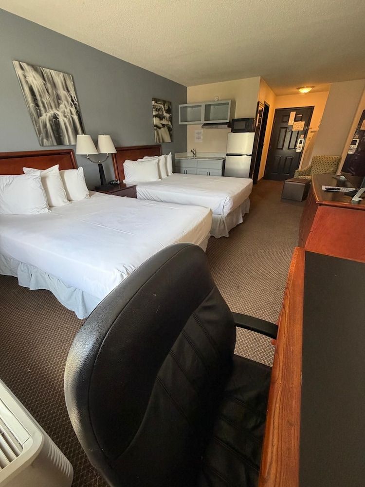 Rodeway Inn 1