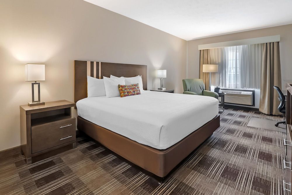 Best Western Plus The Inn at Horse Heaven 1