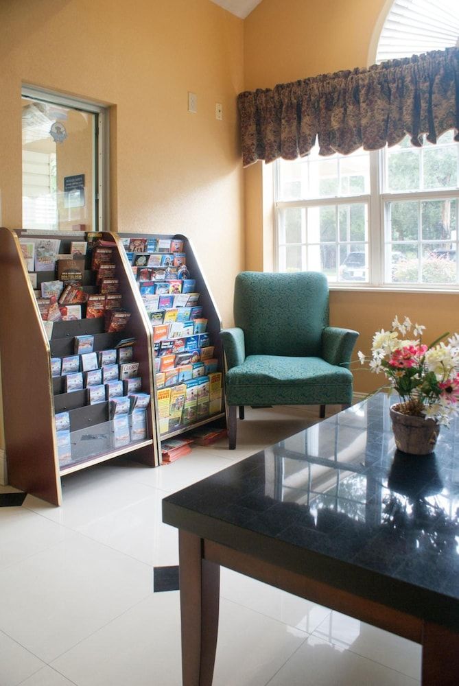 Hometown Inn & Suites Jacksonville - Butler Blvd./Southpoint 2