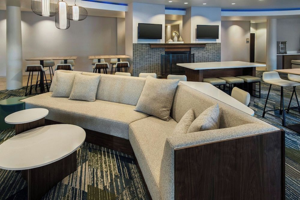 SpringHill Suites Pittsburgh Mills 2