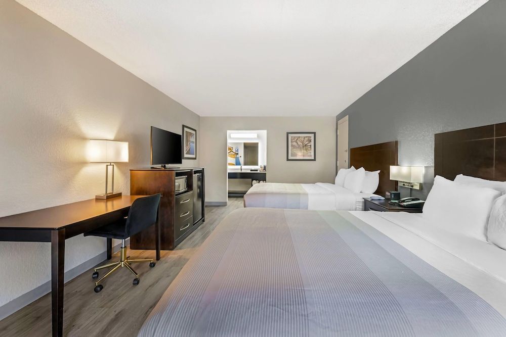 Quality Inn & Suites Live Oak I-10 Exit 283 1