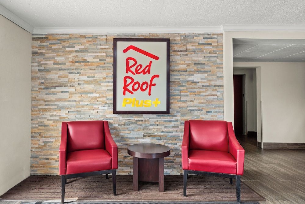 Red Roof Inn PLUS+ Belleville 2