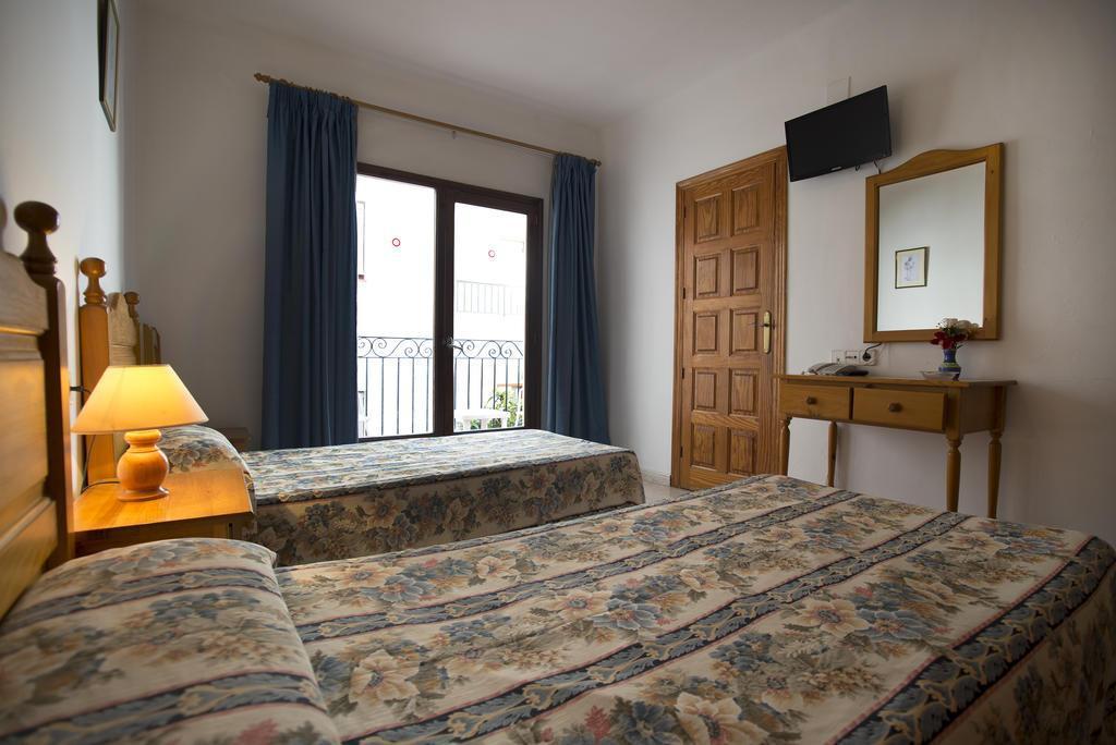 Hostal Sa Rota 1