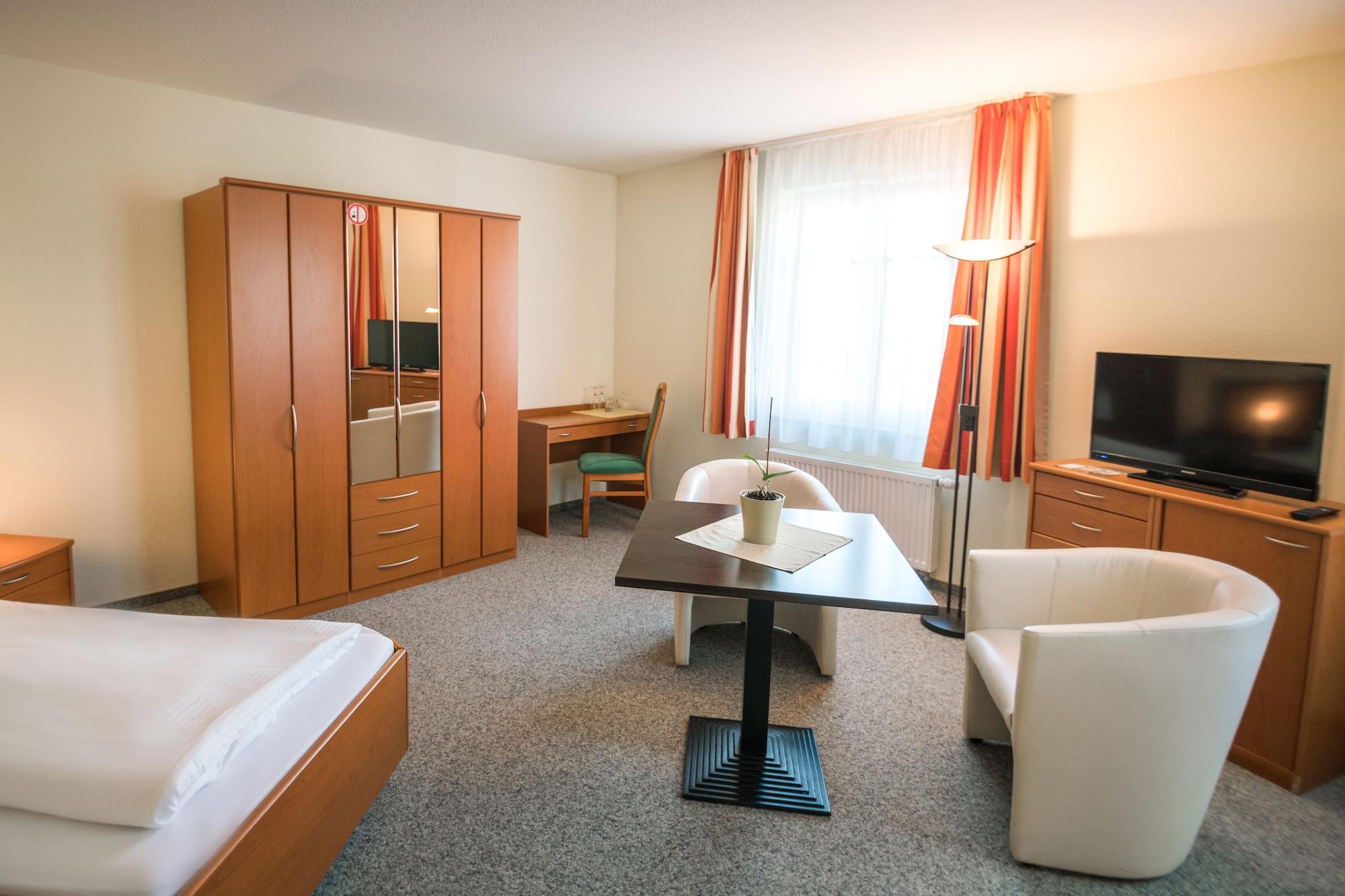 Hotel Zur Sonne 1