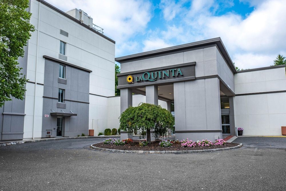 La Quinta by Wyndham Danbury 1