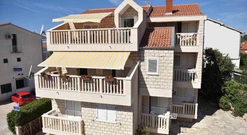 Apartments Pralija 2