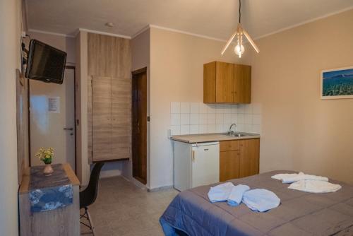 Greek Islands Studios 2