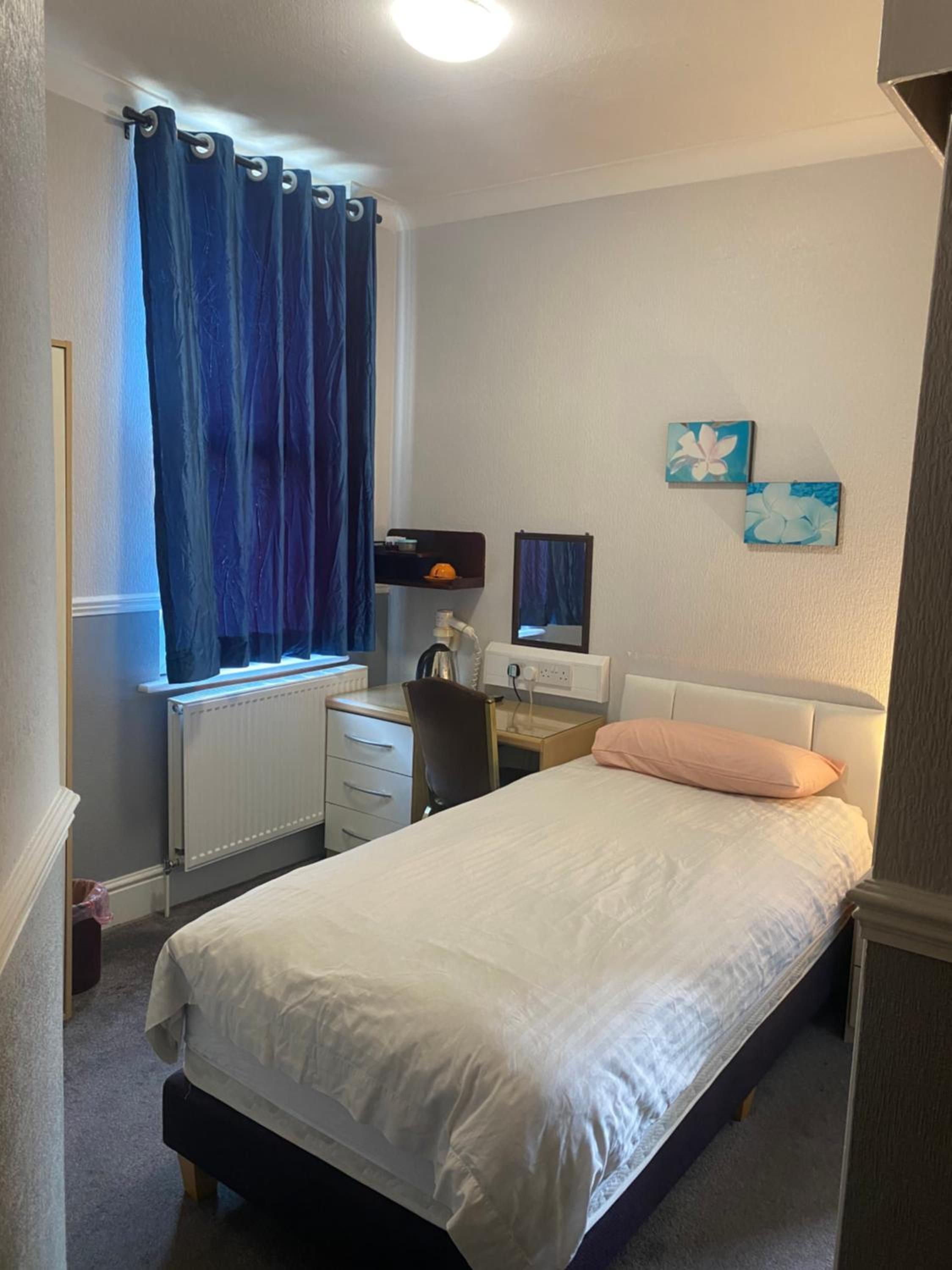 Adelphi Guest House 1