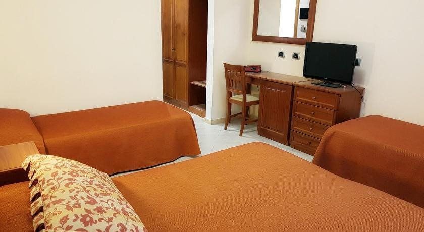 ALBERGO DEGLI AMICI 2