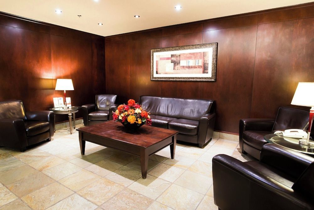 Holiday Inn & Suites WEST EDMONTON by IHG 2