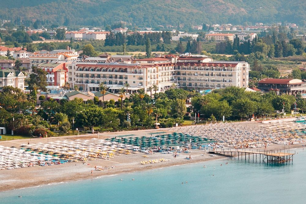 L'Oceanica Beach Resort 1