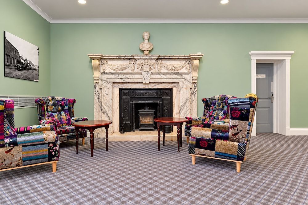 Belvilla Crewe Arms Hotel 2