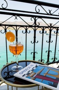 Hotel Port 7- Boutique Collection 1