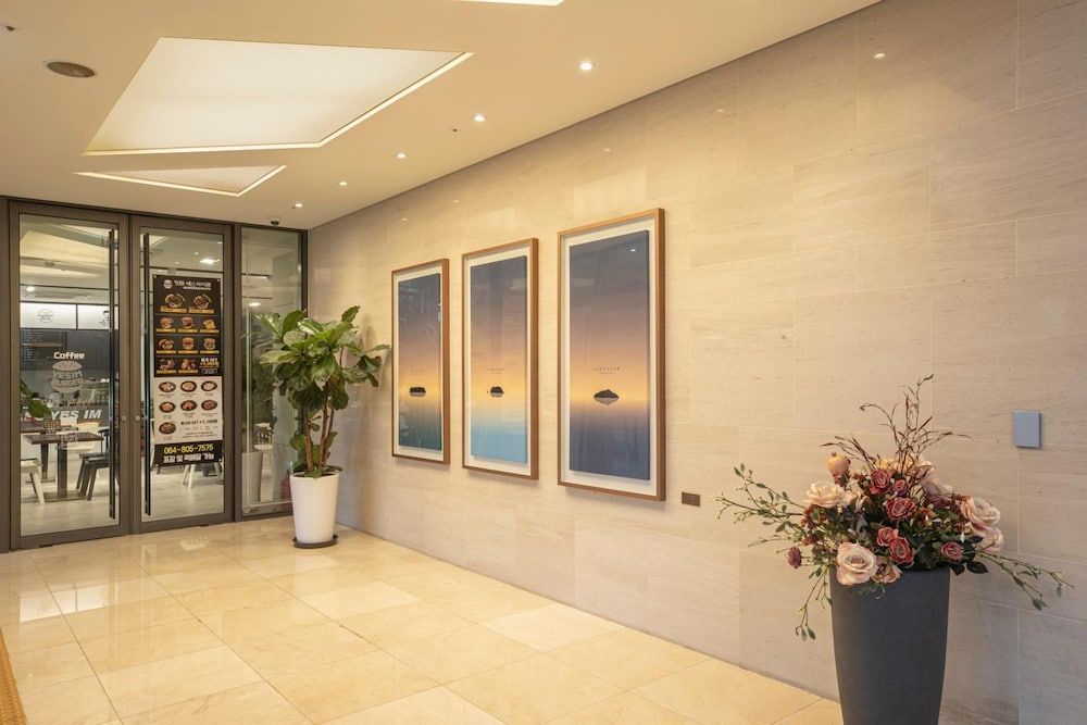 Golden Daisy Hotel 2