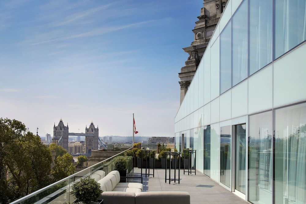 Four Seasons Hotel London at Tower Bridge 1