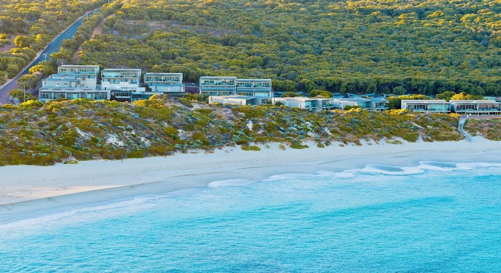 Smiths Beach Resort 1
