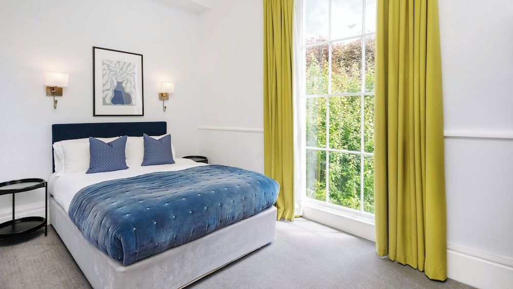 The Washington 1