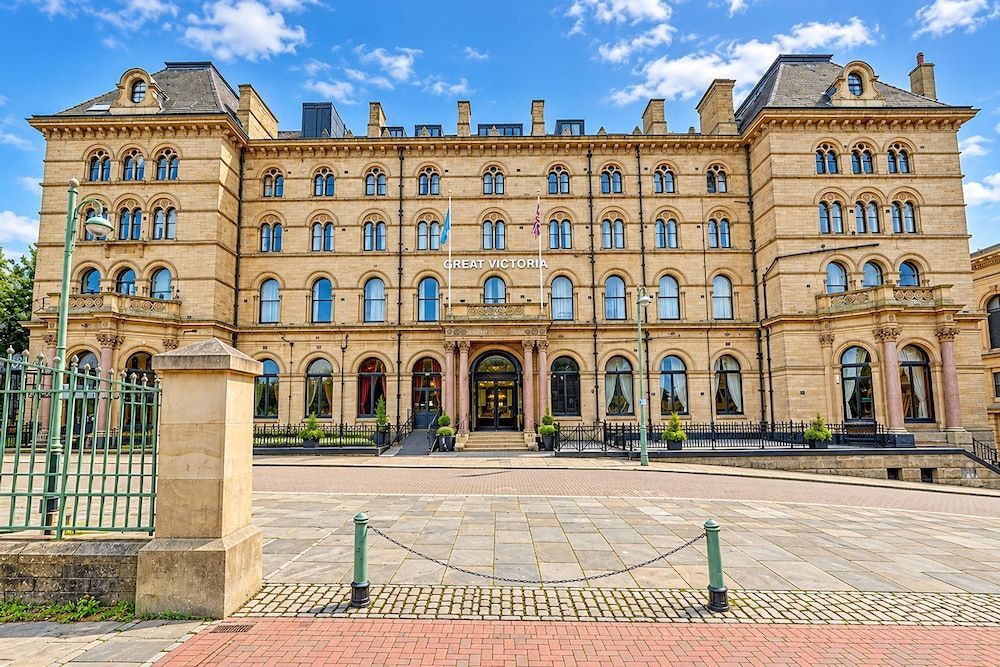 The Victoria Hotel, Bradford by Sunday 1