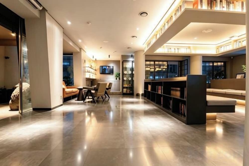 Hansen Hotel 1