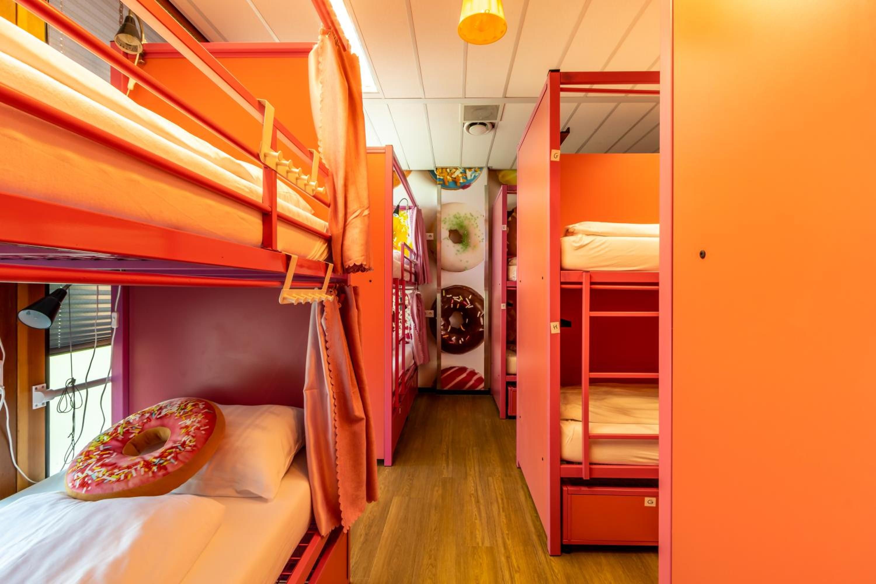 Hostelle - women only hostel Amsterdam 2