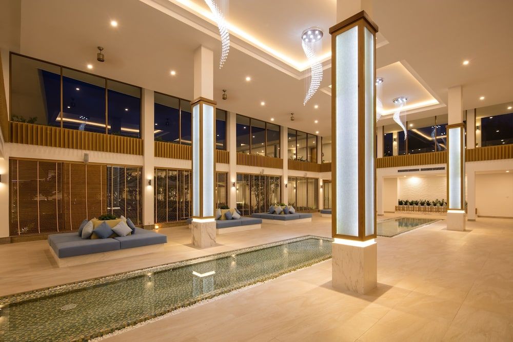 FLC Luxury Resort Quy Nhon 2