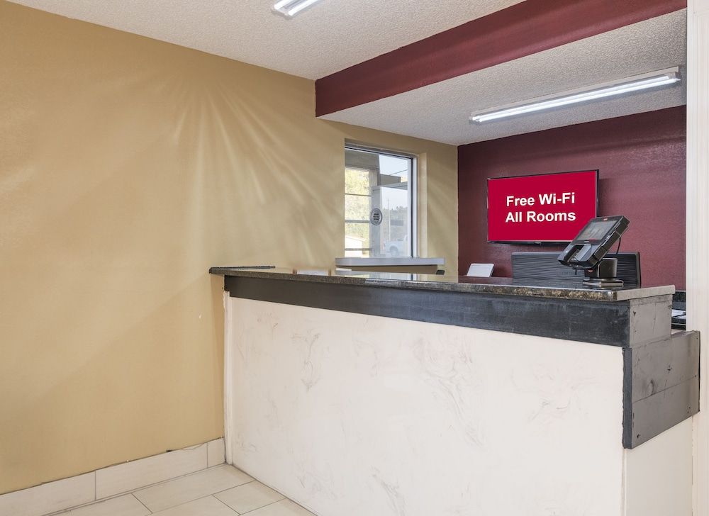 Red Roof Inn Acworth - Emerson/ LakePoint South 2