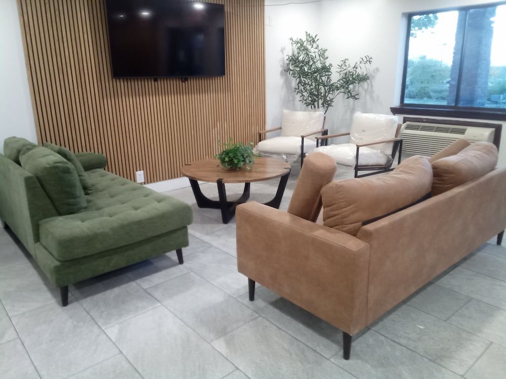 Derby Inn & Suites 2
