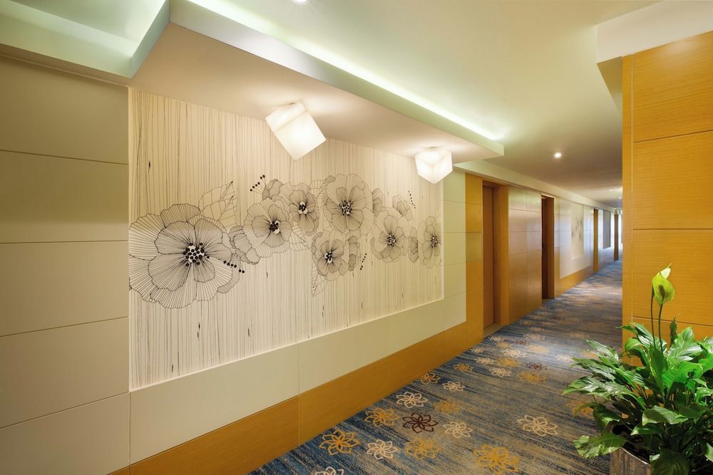 Royal Continental Hotel 2
