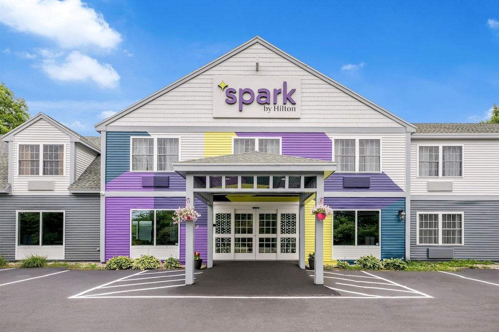 Spark By Hilton Freeport 1