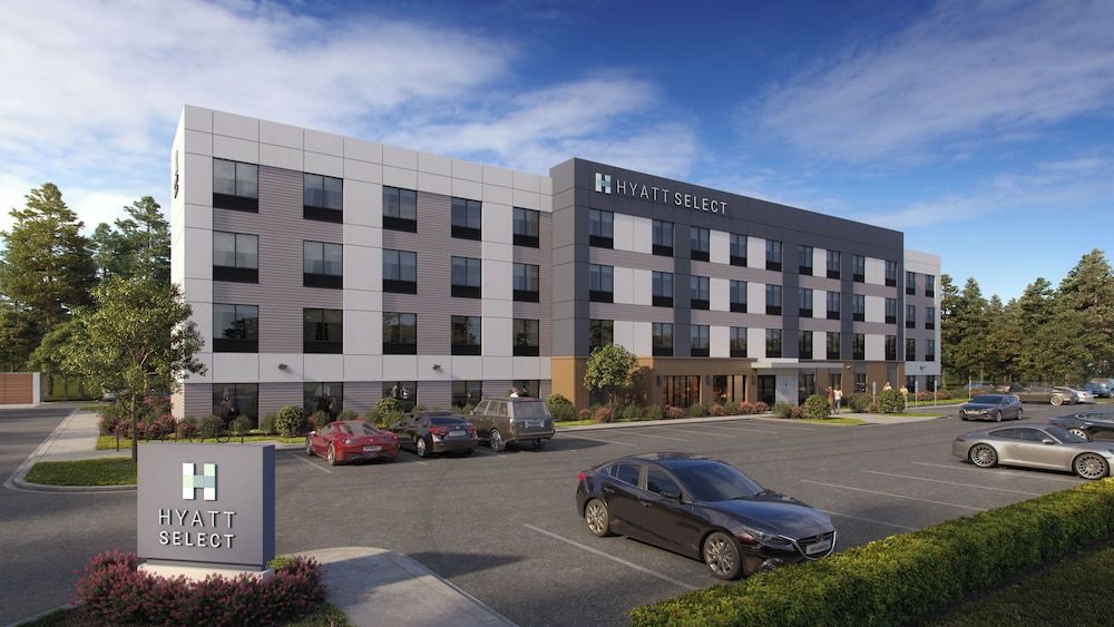 Hyatt Select Lansing West 1