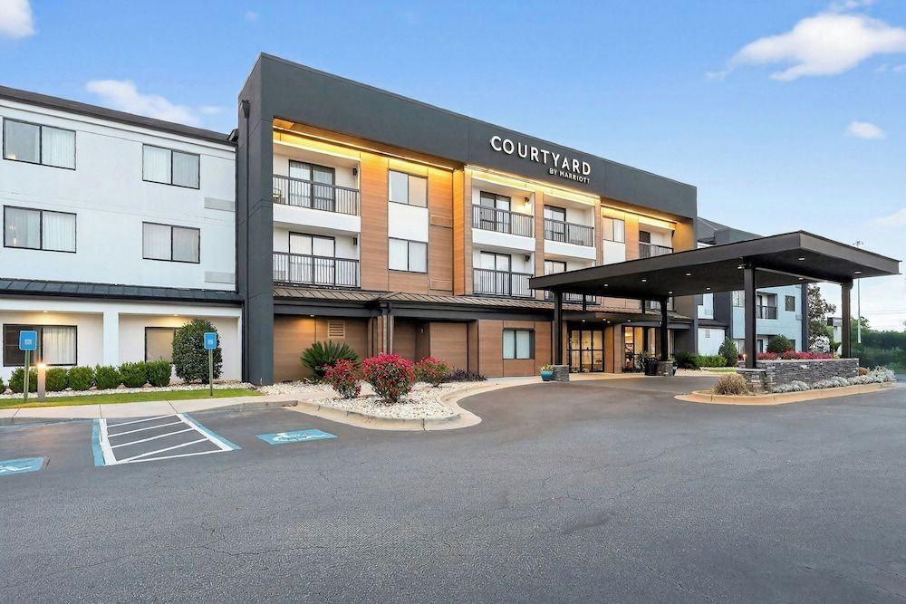Courtyard by Marriott Albany 1