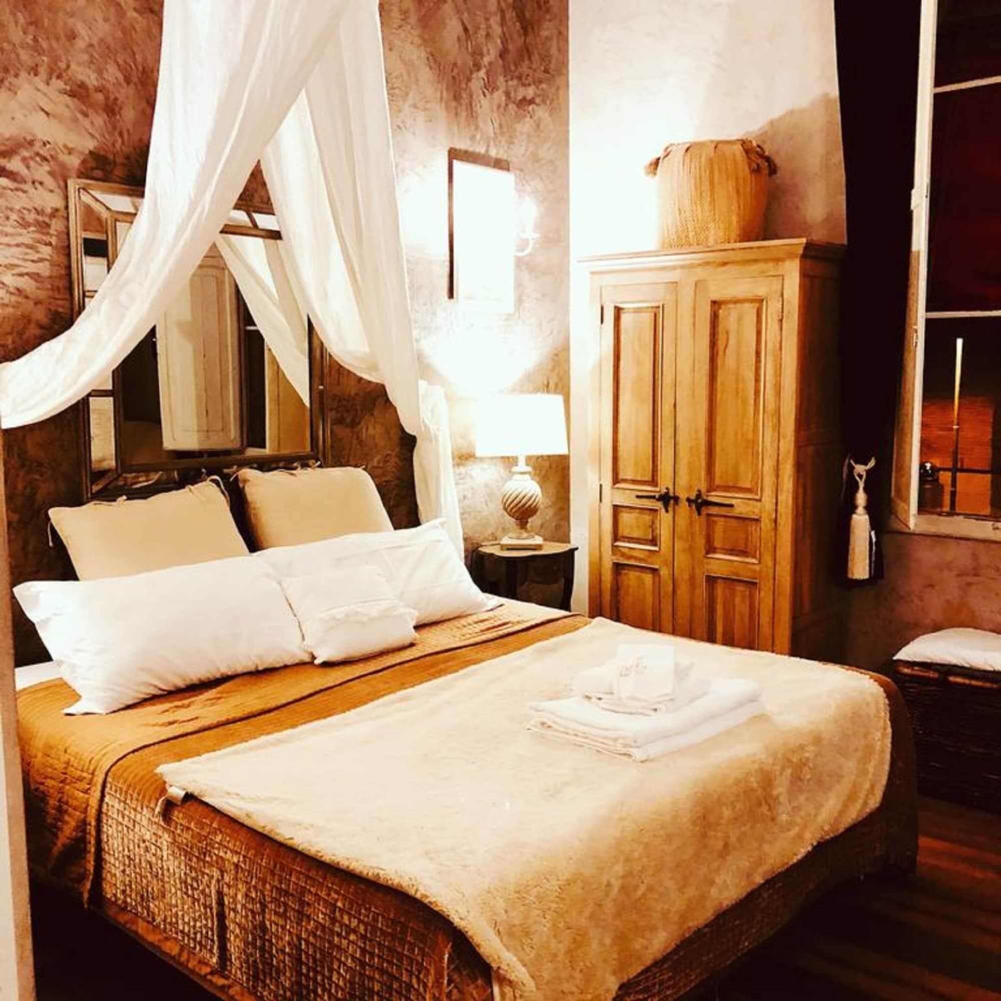 Les Chambres de Amelie B&B 2